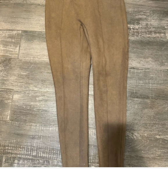 Spanx Faux Suede Leggings in Camel Size L - LIKE NEW - Picture 6 of 9